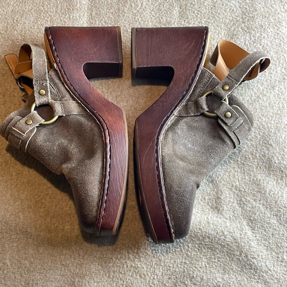 Born Clogs Womens Sz 11M Hudson Tan Distressed Leather Adj. Buckle Platform - Picture 3 of 4